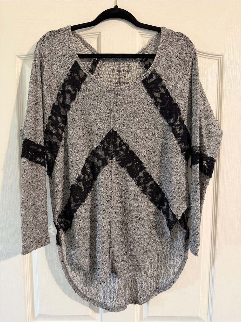 Free People Women’s Flying V Hacci Sweater Size M Grey